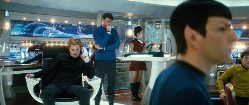 startrek09 14 1280 cr 500x212 Star Trek