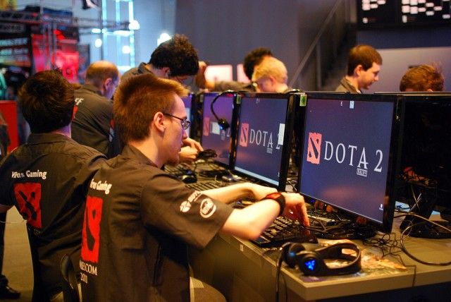 dota2 gamer 640x428 62% геймеров играют менее двух часов в день